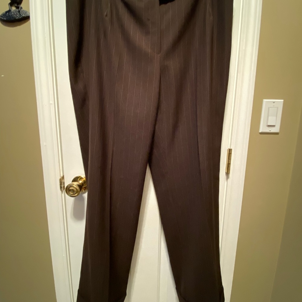 Tahari Brown Pinstripe 3 Piece Pantsuit With Sweater - Picture 8 of 16